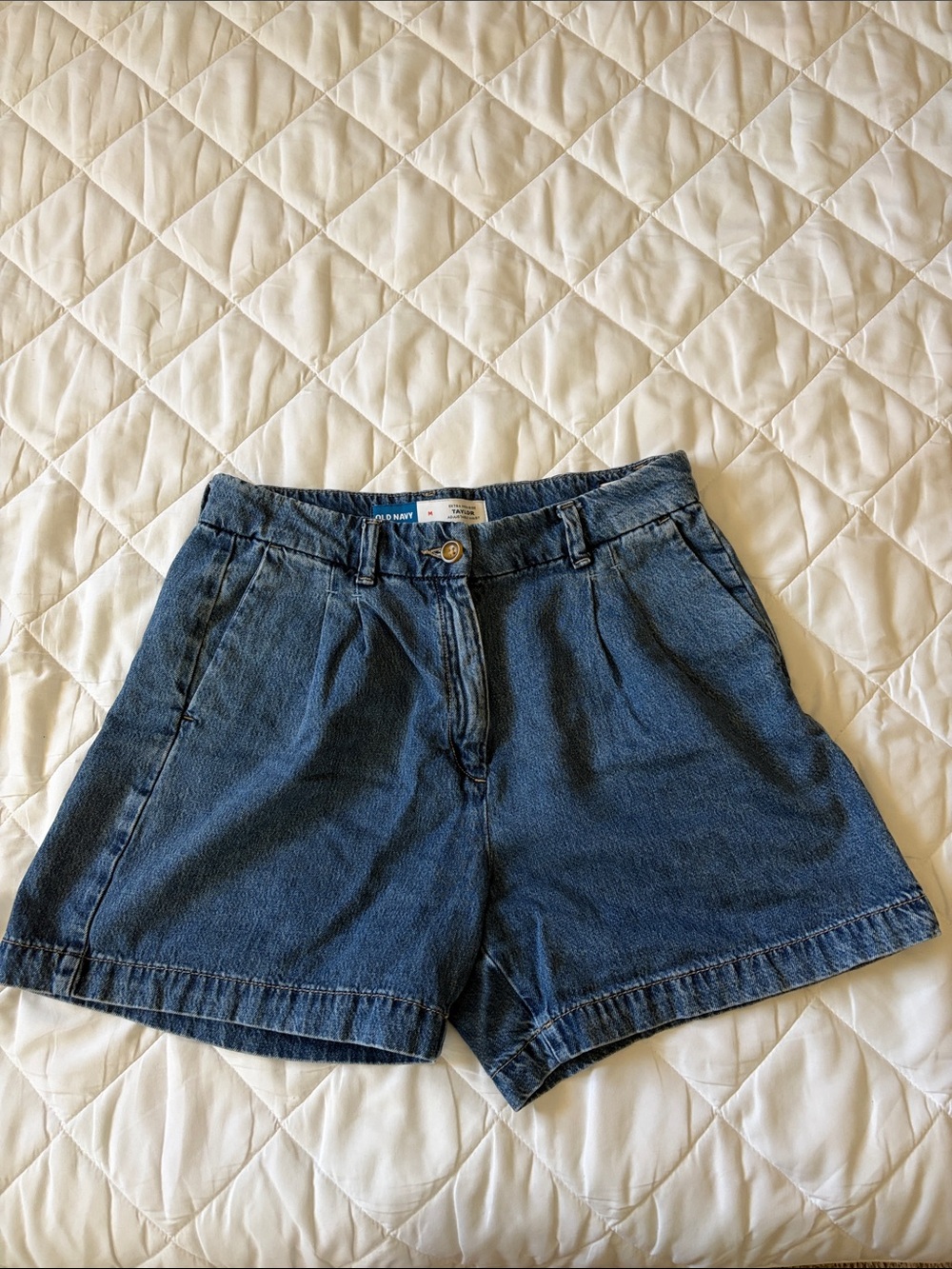 Old Navy High Rise Taylor Jean Shorts